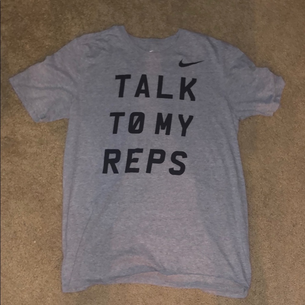 Men’s Nike shirt